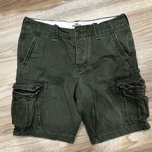 Hollister Men Cargo Shorts Olive Green Button size 31